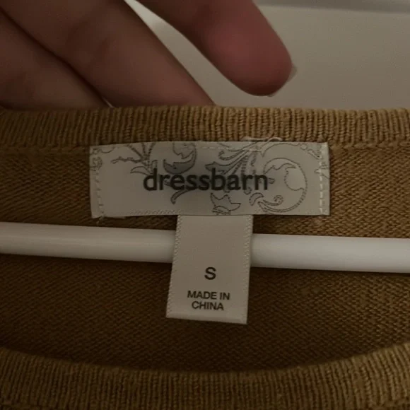 Dressbarn - Tan Sweater - Small - Good condition - Picture 2 of 2